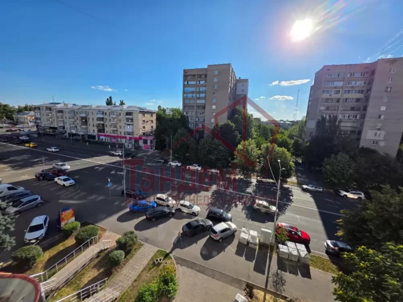 Фото Трехкомнатная квартира в центре Луганска - Объект №484
