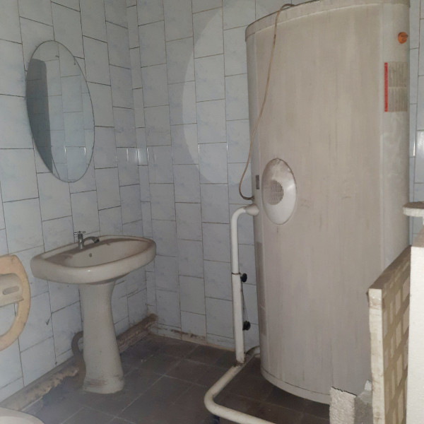 Фото №84 Продаётся Городская баня, р-н колхозного рынка