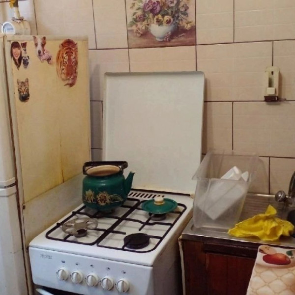 Фото Сдам 2-х ком квартиру на кв Комарова (магазин "Семья")