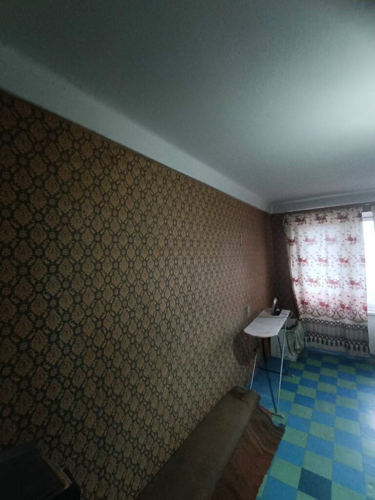 № 982 Продаётся 3-х комнатная квартира по пр. Металлургов, р-н маг. Коммунарец.