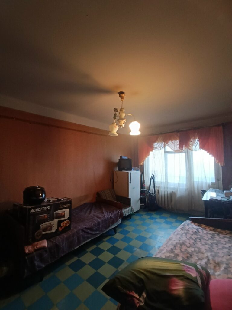 Фото № 982 Продаётся 3-х комнатная квартира по пр. Металлургов, р-н маг. Коммунарец.