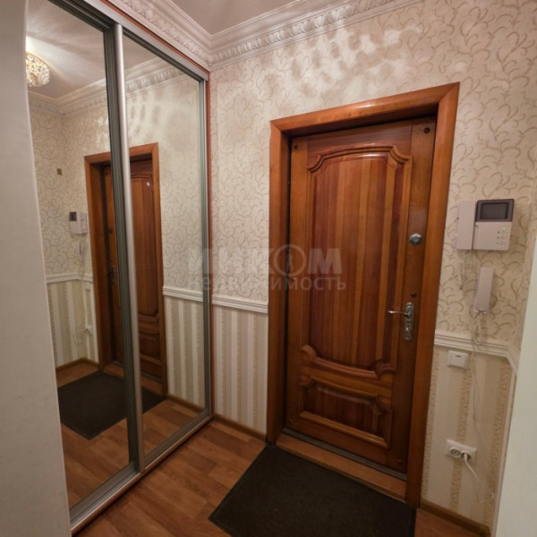 Продам 4к кв. Мирный