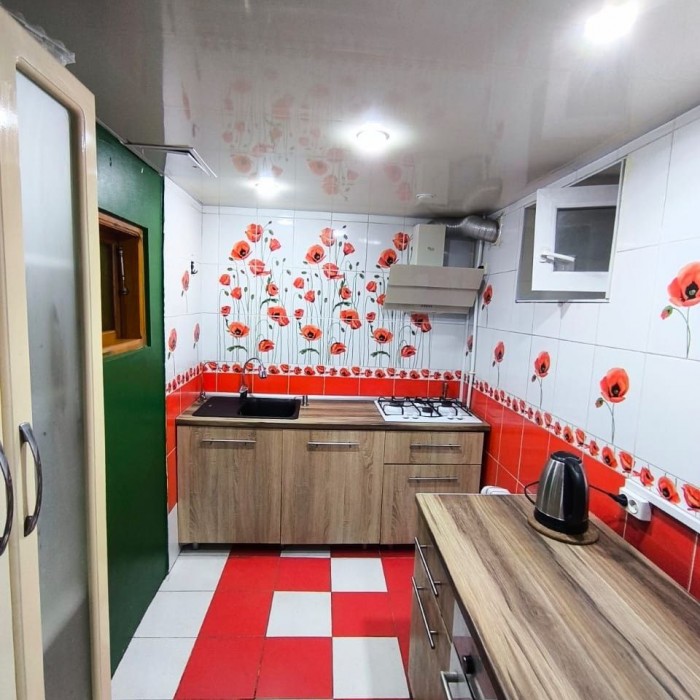 Фото Продам большой дом в центре Луганска (район Центрального рынка)