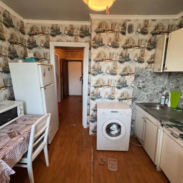 Фото Продам 1 комнатную квартиру квартиру Луганск пгт. Юбилейное (р- н больницы)