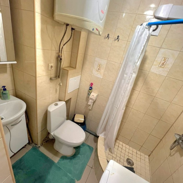 Фото Продам 1-к (студия) Ул. Оборонная, г. Луганск.