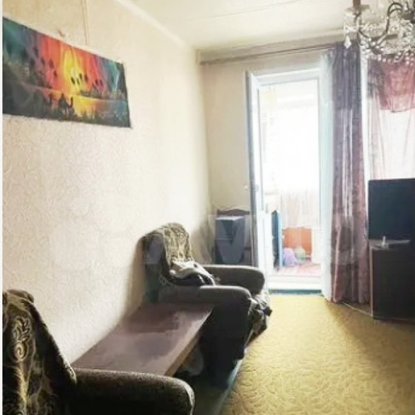 Фото 7138 Продам 2х комн. квартиру в р-не маг. "Маяк"