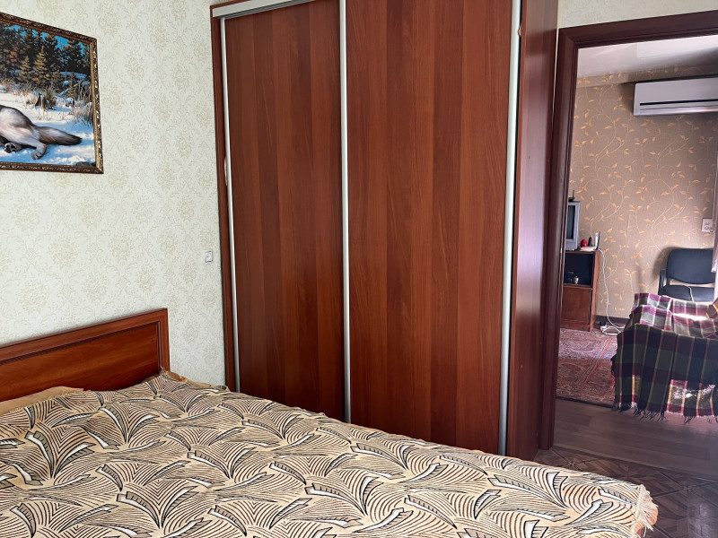 Фото Квартира г. Алчевск (ул. Ленинградская, 70)