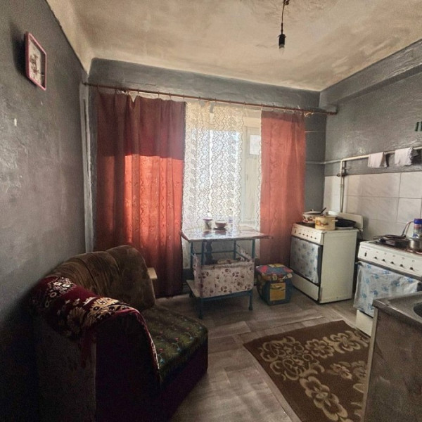 Продам комнату в коммунальной квартире кв. Ватутина