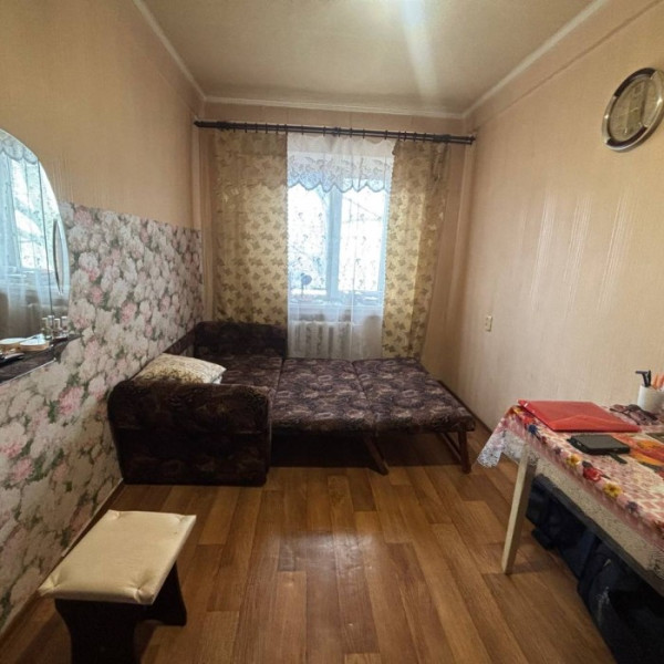 Фото Продам комнату в коммунальной квартире кв. Ватутина