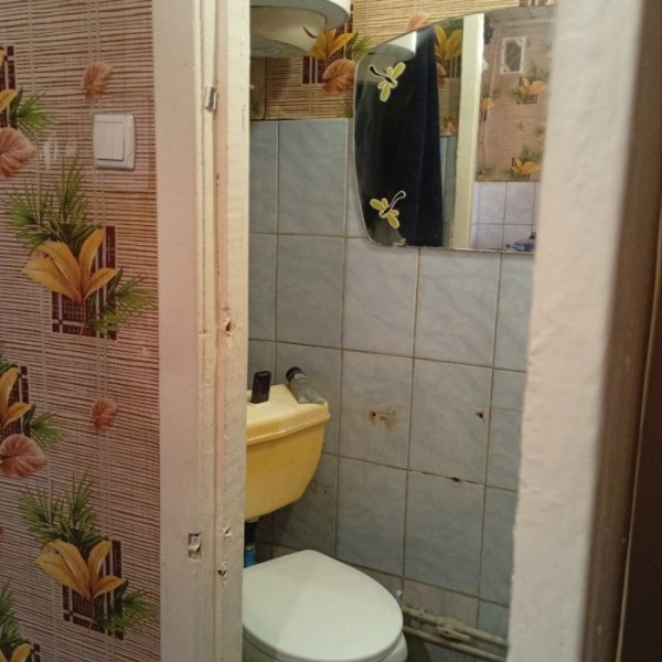 Фото Продам полугостинку на квартале Жукова