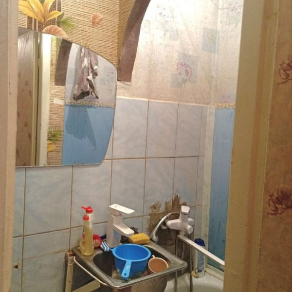 Фото Продам полугостинку на квартале Жукова