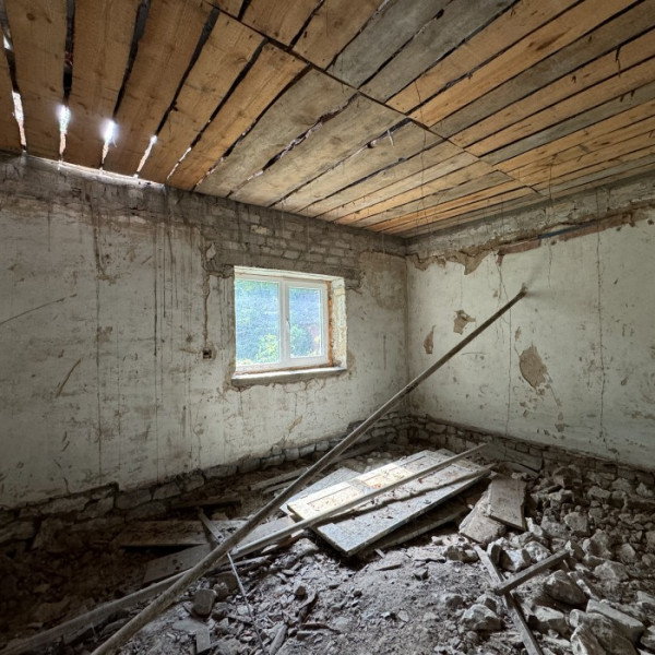 Фото Продам дом в Луганске