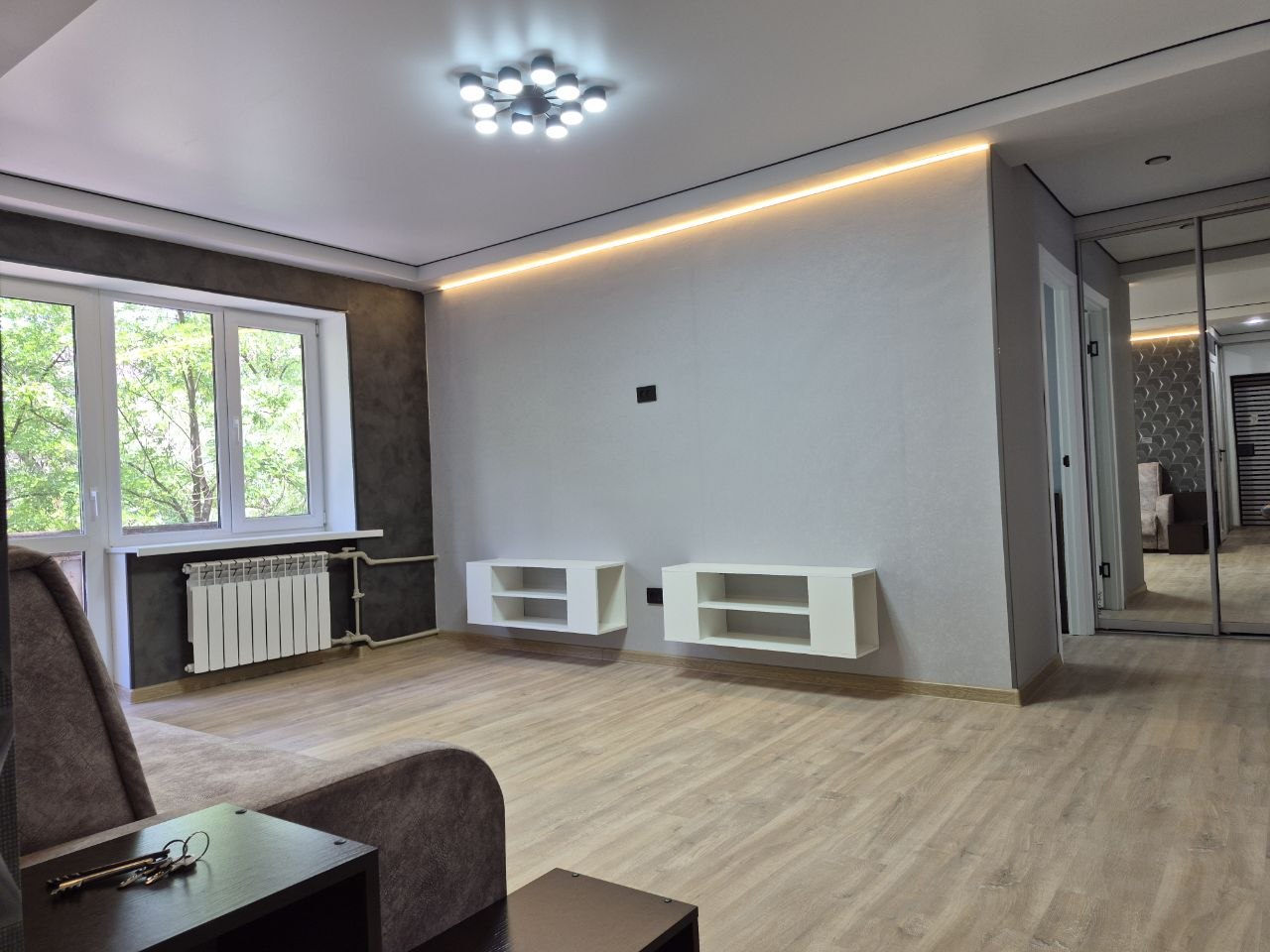 №1136 Продаётся 3 комн. кв-ра, ул. Чапаева, р-н Шпиля.