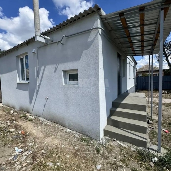 Фото Продам дом в Станице-Луганской район квартала Молодежный