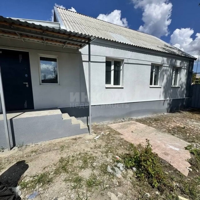 Фото Продам дом в Станице-Луганской район квартала Молодежный