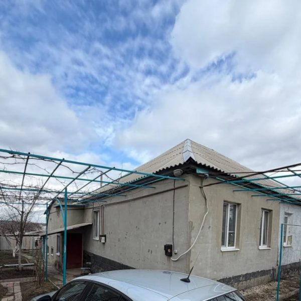 Продам дом п.Касиора, р-н кв. Южный, рядом маг. Максим.