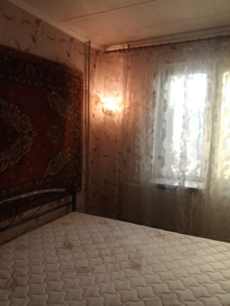 Фото Продам 3-х комнатную квартиру. г. Брянка, «Тополь-1», этаж 4/9. Не угловая, лифт работает