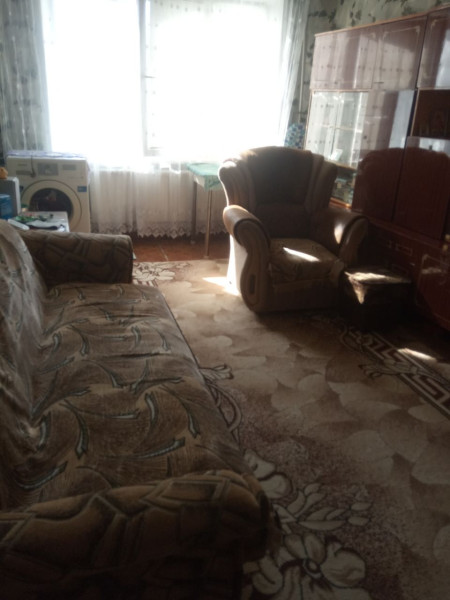 Фото Продам 3-х комнатную квартиру. г. Брянка, «Тополь-1», этаж 4/9. Не угловая, лифт работает