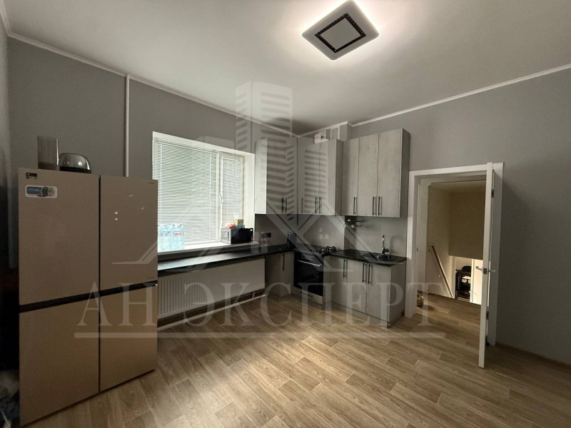 Фото Дом г. Стаханов (ул. Колхозная)