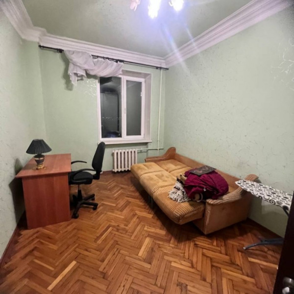 Фото Продам 2 х комнатную квартиру в центре города кВ Алексеева