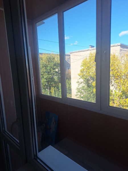 Фото Продаётся 2-комнатная квартира в городе Брянка, микрорайон Тополь, дом 3.
