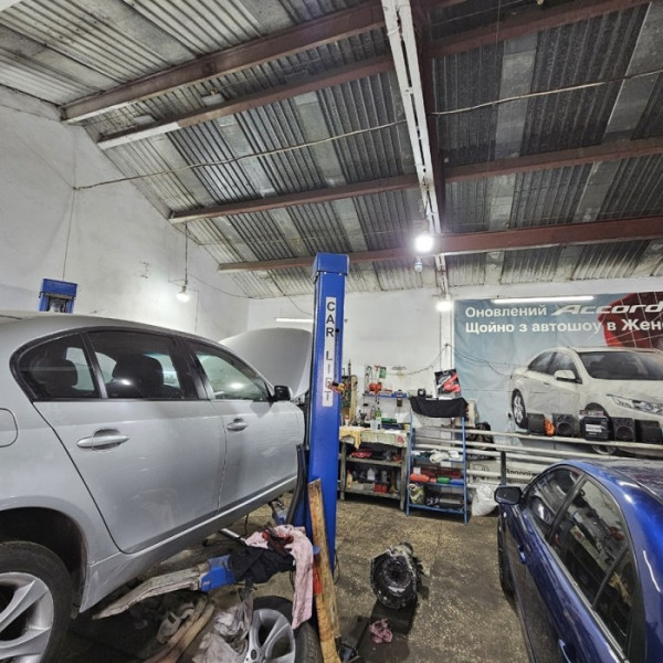 Фото Продам станцию Тех.Обслуживания в г. Луганск