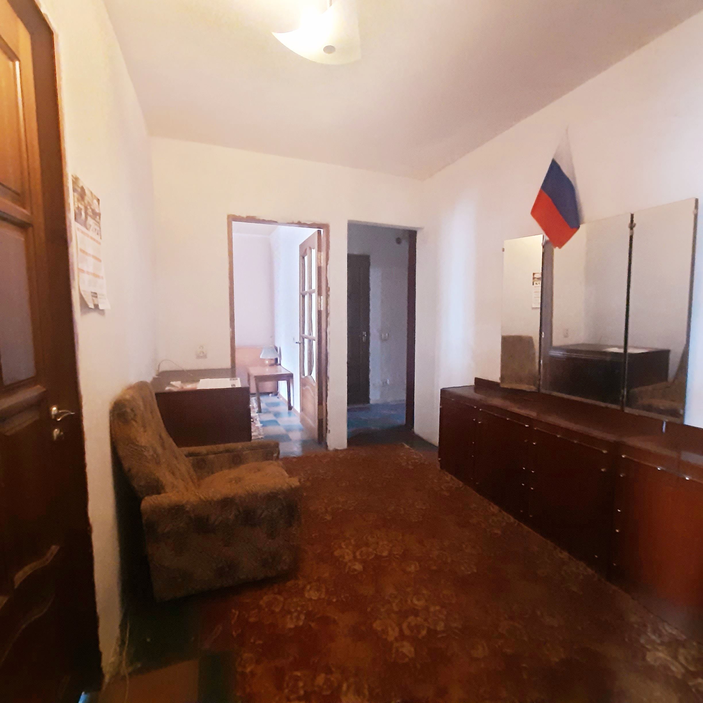 Фото №1093 Продаётся 3 комн. кв-ра, ул. Ленина, р-н Гостиницы.