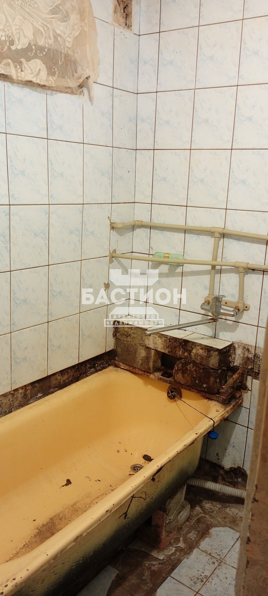 Фото 2-комнатная квартира, квартал Комарова, 12 ID: 2243474