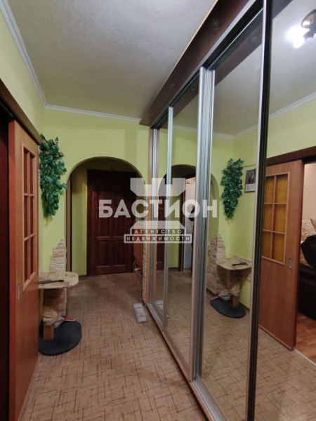 Фото 3-х комнатная квартира, квартал Мирный, 13Б, ID:2006730