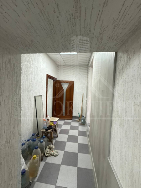 Фото СДАМ В АРЕНДУ КОММЕРЧЕСКОЕ ПОМЕЩЕНИЕ (г. Стаханов, центр города)