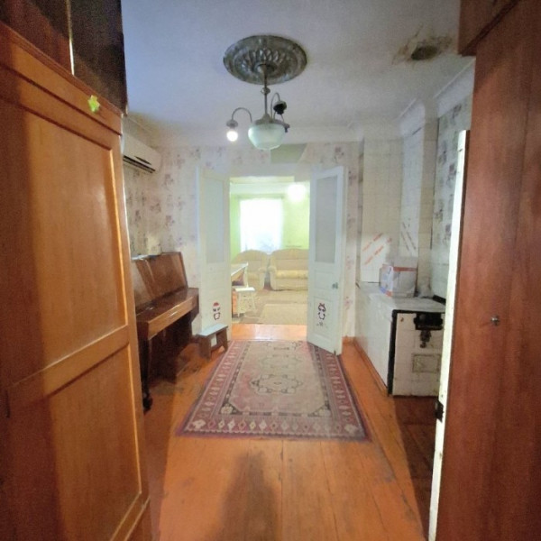 Фото Продам дом по ул. Королева (р-н 39 школы), г. Луганск