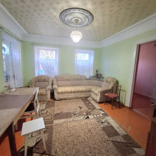 Фото Продам дом по ул. Королева (р-н 39 школы), г. Луганск