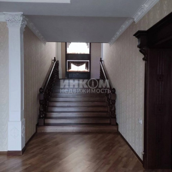 Фото продам шикарный дом на МРЭО 550м2