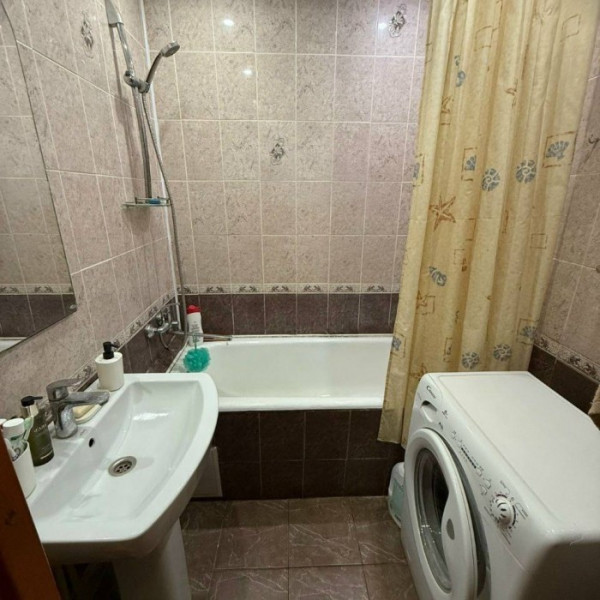 Фото Продам 2х комнатную квартиру кв. Дзержинского