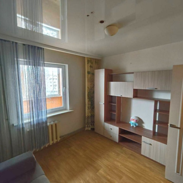 Фото Продам 4-х комн квартиру на кв. Заречный