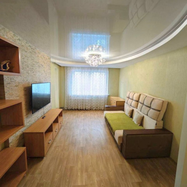 Фото Продам 4-х комн квартиру на кв. Заречный