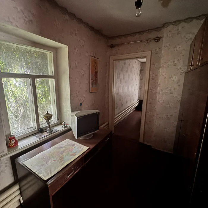 Фото Продается дом с флигелем в центре Станицы Луганской, площадь дома 43 м. кв.
