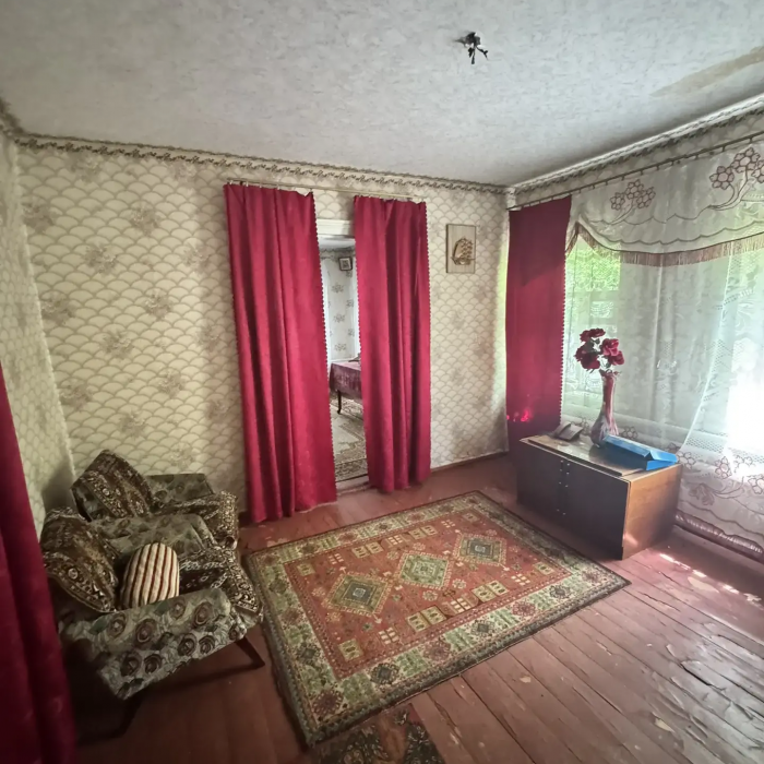 Фото Продается дом с флигелем в центре Станицы Луганской, площадь дома 43 м. кв.
