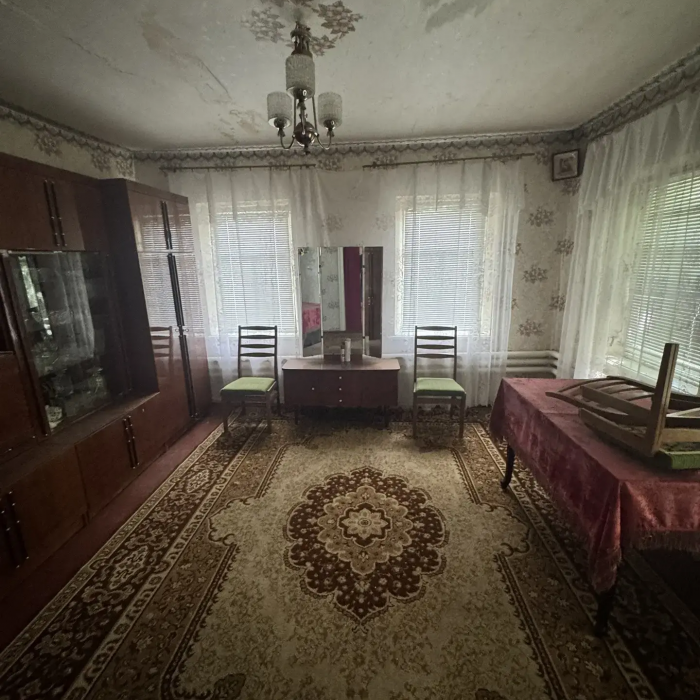 Фото Продается дом с флигелем в центре Станицы Луганской, площадь дома 43 м. кв.