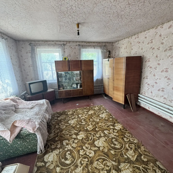 Фото Продается дом с флигелем в центре Станицы Луганской, площадь дома 43 м. кв.
