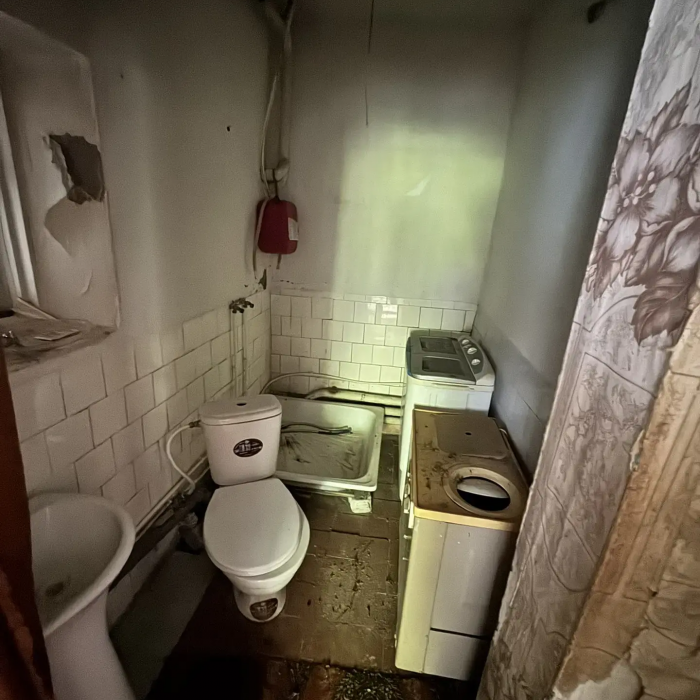 Фото Продается дом с флигелем в центре Станицы Луганской, площадь дома 43 м. кв.
