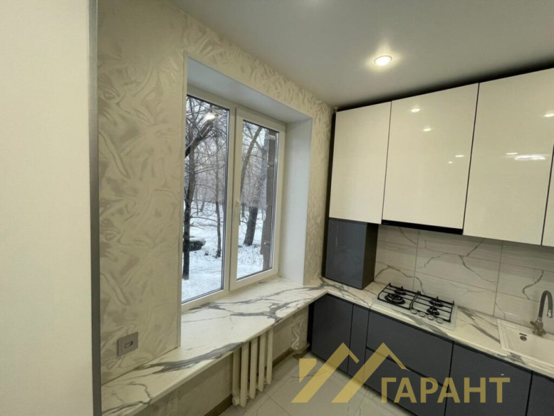 Фото 3-к сталинка с хорошим ремонтом г.Алчевск#1241