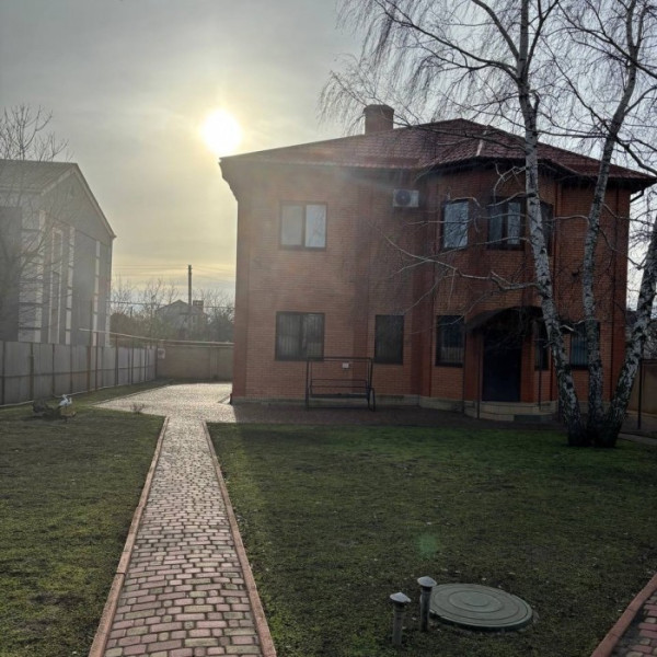 Продам дом в городе Луганск пос Видное ул А. Толстого