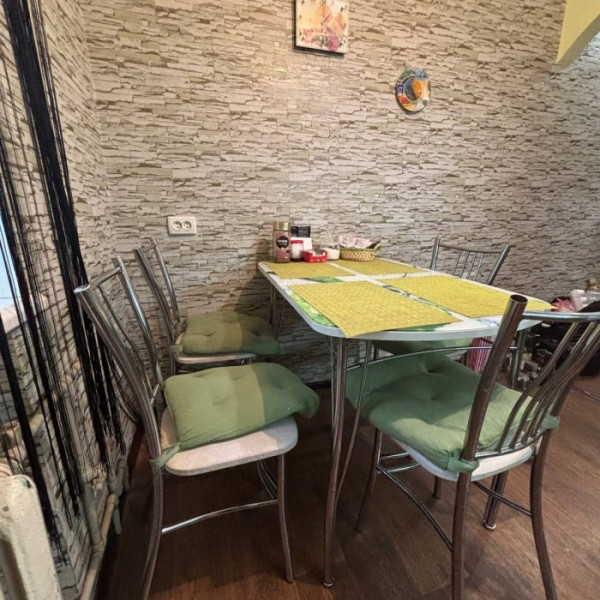 Фото № 6234 Продам 2х комн. квартиру в р-не Пекарни