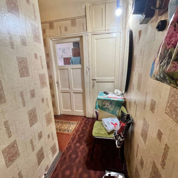 Фото Продам 1-кк на ул. Кирова. 4 этаж 5-го дома