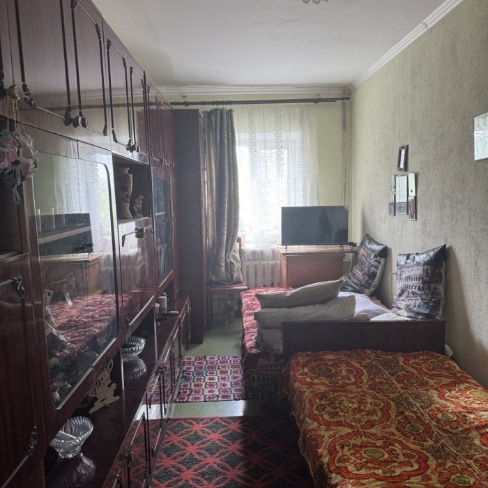 Фото Продам 2-х комнатную квартиру на площади Обороны, район 39 школы