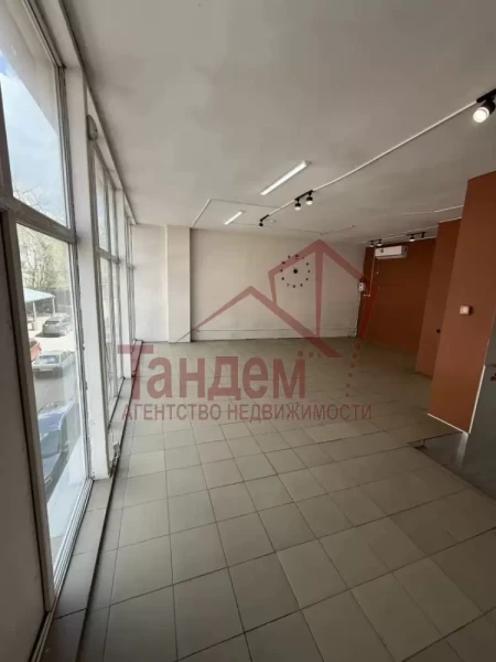 Фото Отдельно стоящее здание в три этажа 135м2  ЦЕНТР ул. Дзержинского - Объект №517