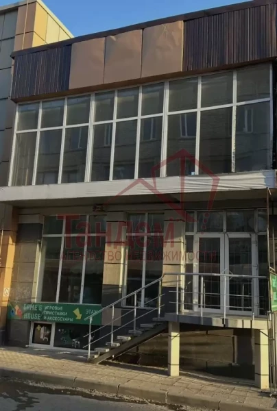 Отдельно стоящее здание в три этажа 135м2  ЦЕНТР ул. Дзержинского - Объект №517