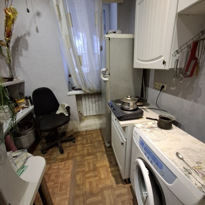 Фото Продам в г. Луганске 3-х комнатную квартиру на гор. Пархоменко (ориентир Максим-Теко)