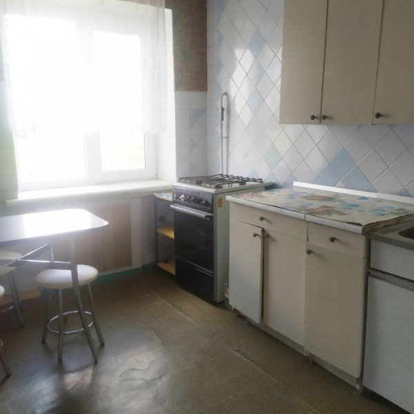 № 5950 Продам 3х комн. квартиру в р-не стоматологии